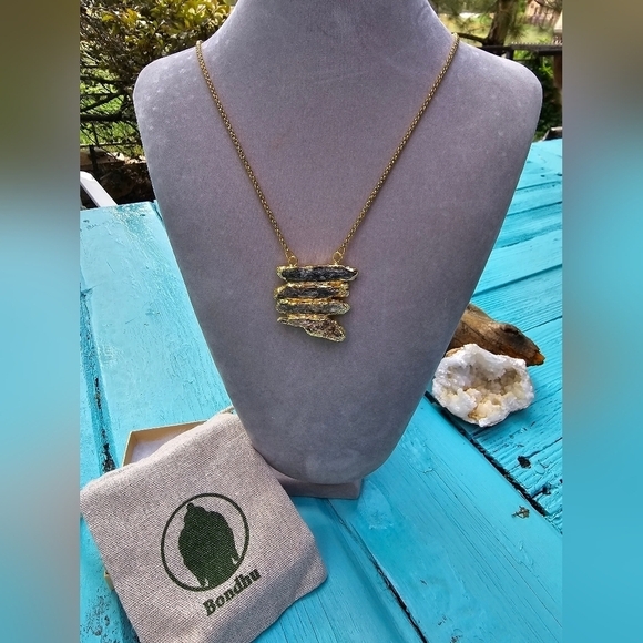 Raw Blue Kyanite Necklace - Picture 2 of 4